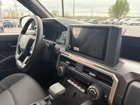 New 2026 Toyota Tacoma SR5 AWD/4WD image 32