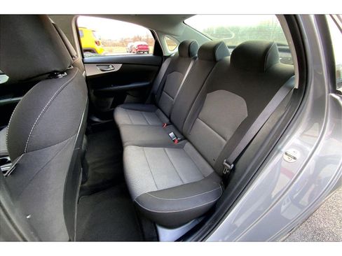 Used 2024 Kia Forte LXS w/ LXS Technology Package image 22