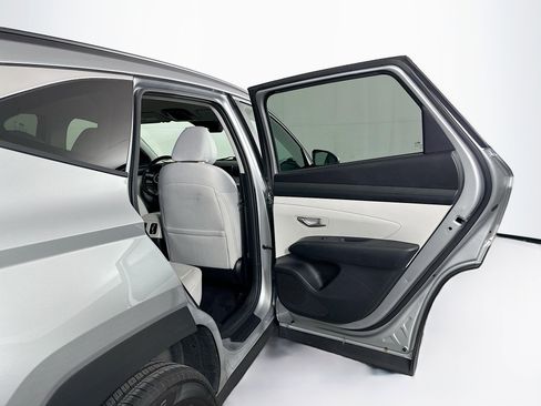 Used 2025 Hyundai Tucson SEL AWD/4WD image 29