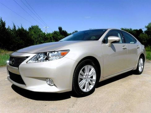 Used 2013 Lexus ES 350 w/ Premium Pkg FWD image 9