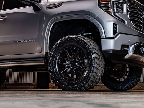 Used 2024 GMC Sierra 1500 Denali image 16