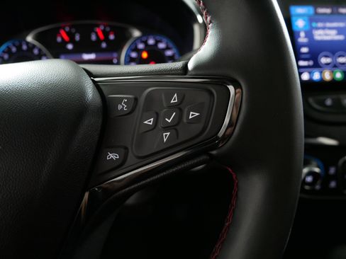 Used 2023 Chevrolet Equinox RS image 28