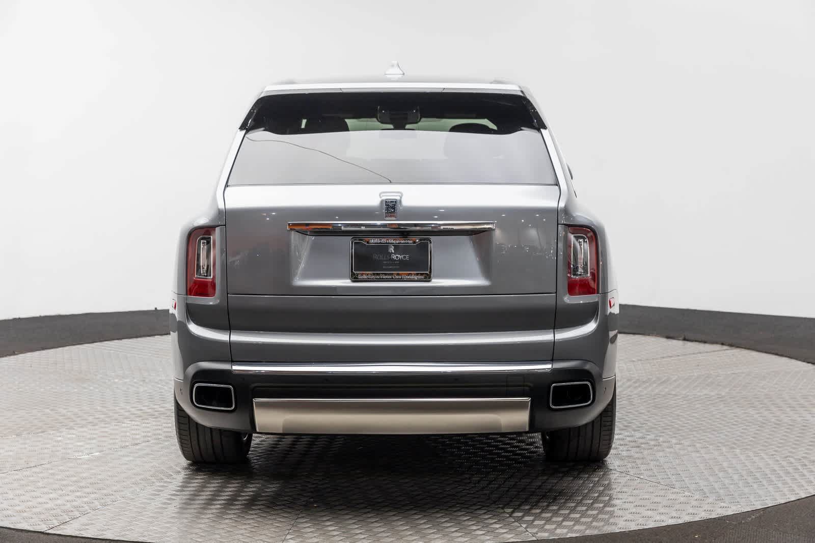 Certified 2022 Rolls-Royce Cullinan AWD/4WD image 5