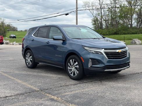 Used 2024 Chevrolet Equinox LT w/ LPO, Floor Liner Package image 7