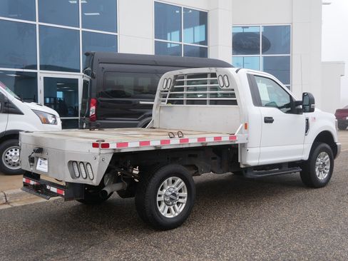 Used 2018 Ford F350 XL image 3