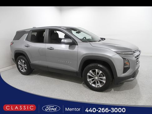 Used 2025 Chevrolet Equinox LT AWD/4WD image 1
