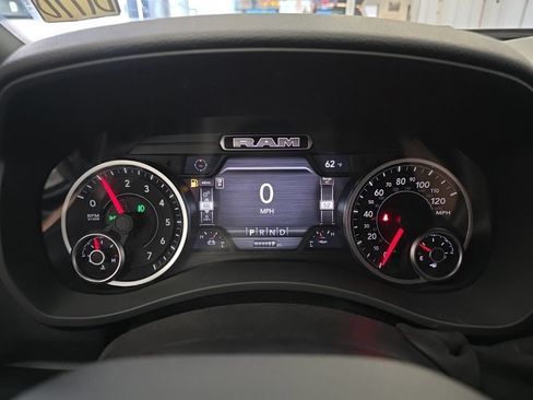 New 2026 RAM 2500 Big Horn AWD/4WD image 20