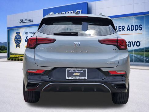 Certified 2024 Buick Encore GX Sport Touring FWD image 8