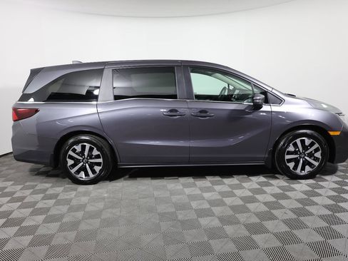 Used 2026 Honda Odyssey EX-L image 4