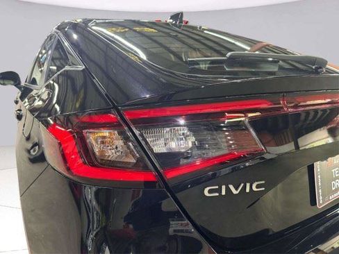 Used 2023 Honda Civic EX-L image 13