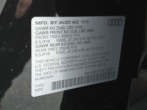 New 2025 Audi Q3 2.0T Premium image 36