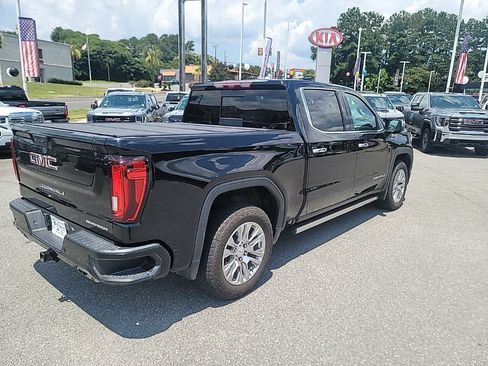 Used 2025 GMC Sierra 1500 Denali w/ Technology Package AWD/4WD image 7