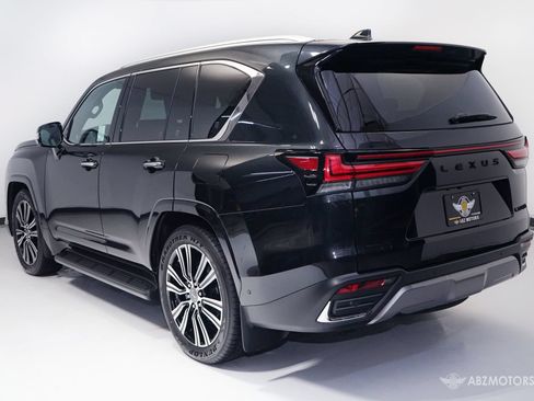 Used 2026 Lexus LX 700h Luxury AWD/4WD image 6