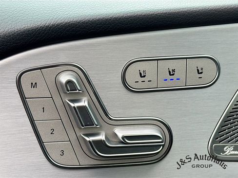 Used 2024 Mercedes-Benz GLS 450 4MATIC image 26