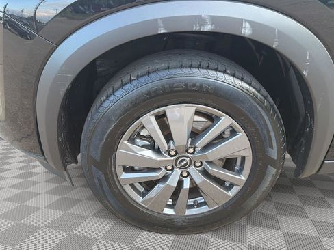 Used 2025 Nissan Pathfinder SV FWD image 24
