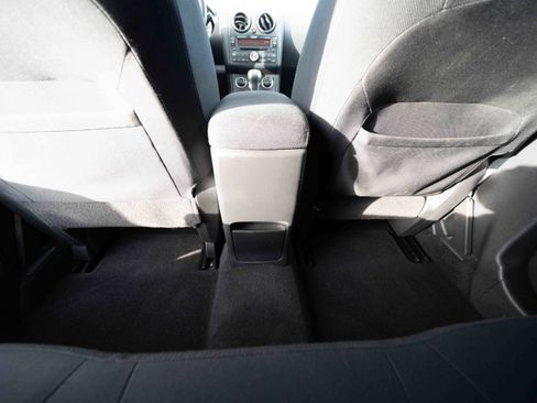 Used 2009 Nissan Rogue SL w/ Premium Pkg image 22