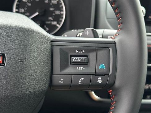 New 2025 Nissan Rogue SV image 28