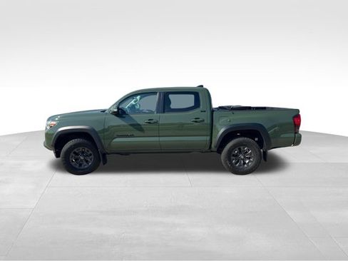Used 2021 Toyota Tacoma SR5 w/ Trail Edition AWD/4WD image 3