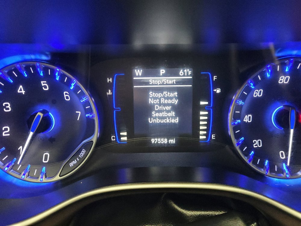 Used 2018 Chrysler Pacifica Touring-L FWD image 23