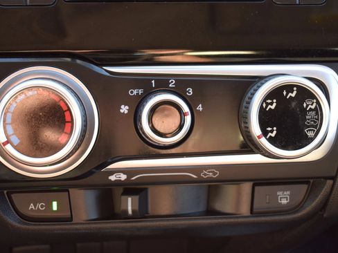 Used 2016 Honda Fit LX image 19