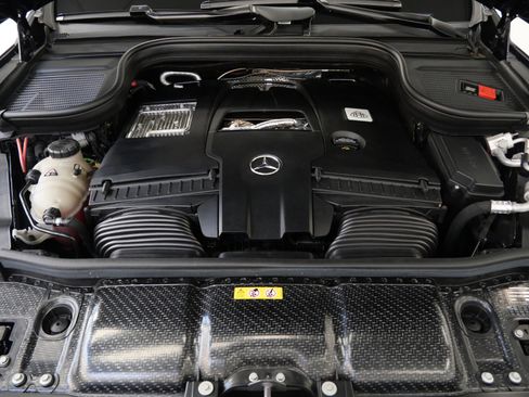 Used 2024 Mercedes-Benz Maybach GLS 600 4MATIC image 12