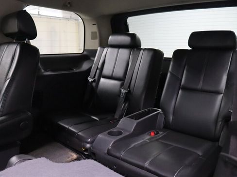 Used 2007 GMC Yukon SLT w/ SLT Preferred Equipment Group AWD/4WD image 27