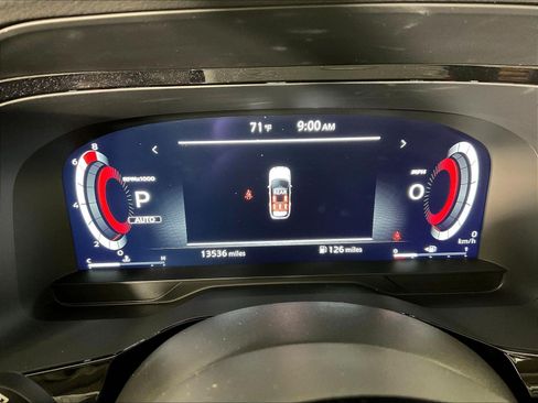 Used 2025 Nissan Pathfinder Platinum AWD/4WD image 14