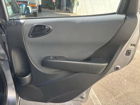 Used 2007 Honda Fit image 46