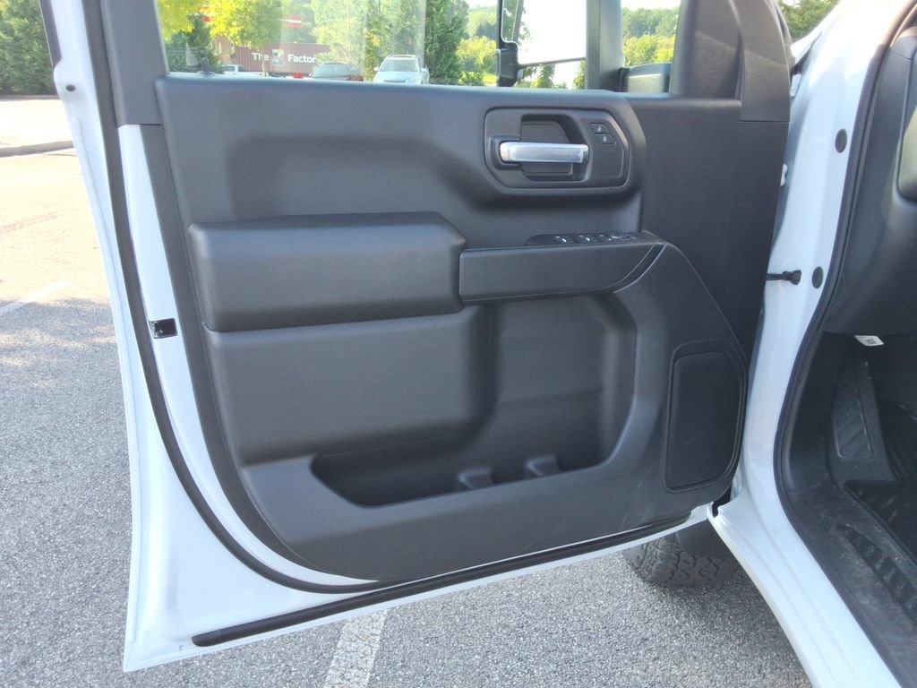 New 2026 Chevrolet Silverado 2500 Custom w/ Custom Value Package AWD/4WD image 20