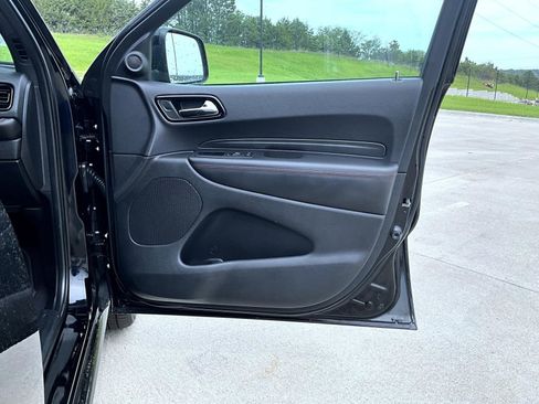Used 2023 Dodge Durango GT image 17
