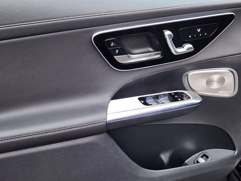 New 2026 Mercedes-Benz GLC 300 4MATIC image 10