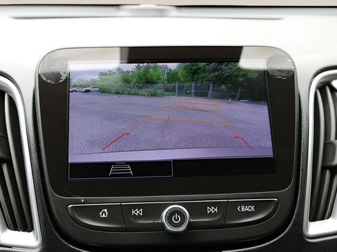 Used 2025 Chevrolet Malibu LT FWD image 20