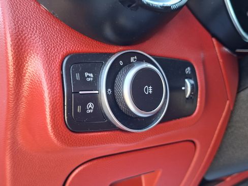 Used 2018 Alfa Romeo Stelvio Ti Sport image 10