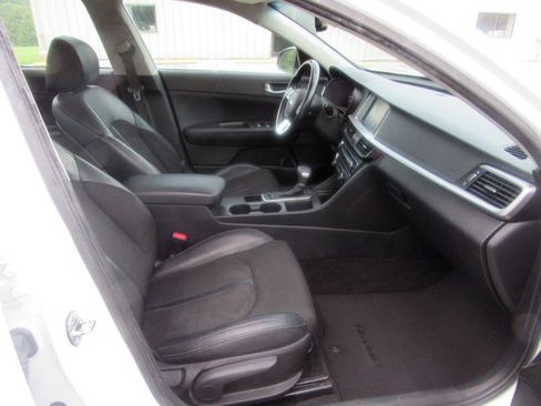 Used 2019 Kia Optima S FWD image 8
