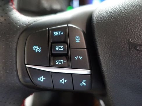 Used 2023 Ford Escape ST-Line w/ Tech Pack #1 AWD/4WD image 13