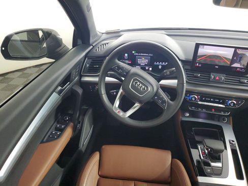 Used 2024 Audi Q5 2.0T Premium Plus w/ Premium Plus Package AWD/4WD image 15