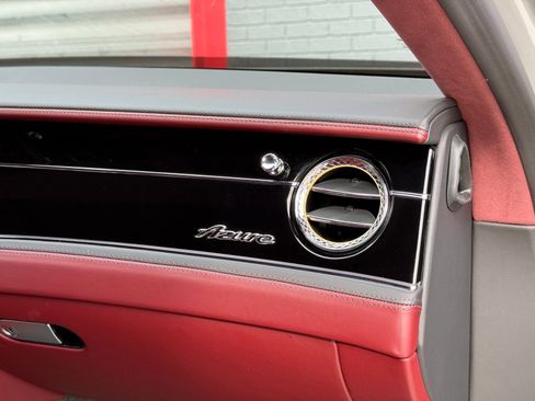 Used 2023 Bentley Flying Spur Azure AWD/4WD image 31