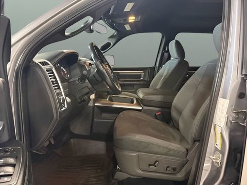 Used 2021 RAM 1500 Classic Warlock image 9