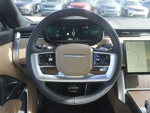 New 2026 Land Rover Range Rover Long Wheelbase SE image 10