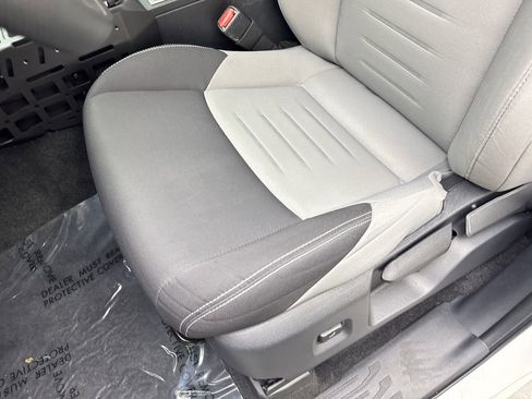 Used 2024 Toyota Tacoma TRD Off-Road AWD/4WD image 30