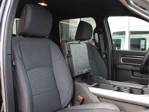 New 2026 RAM 2500 Big Horn AWD/4WD image 25