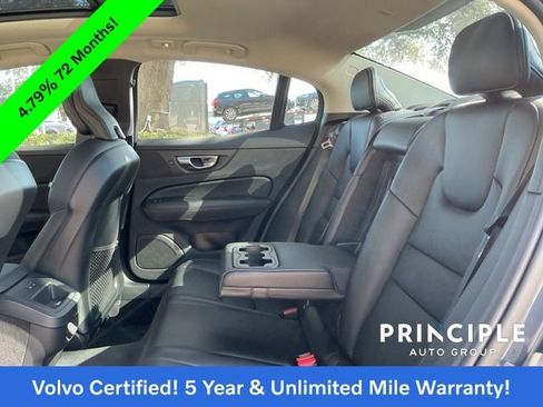 Certified 2025 Volvo S60 B5 Core image 30