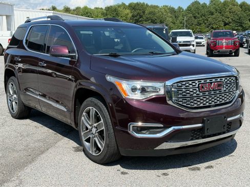 Used 2018 GMC Acadia Denali w/ Technology Package AWD/4WD image 3