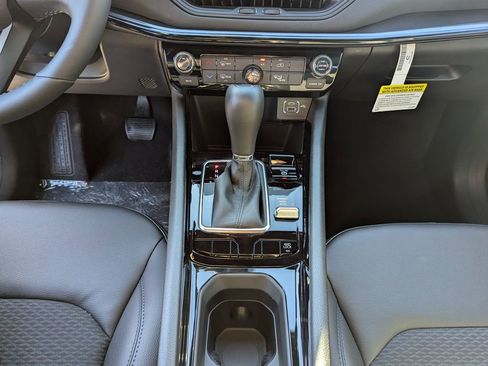 New 2026 Jeep Compass Latitude AWD/4WD image 27