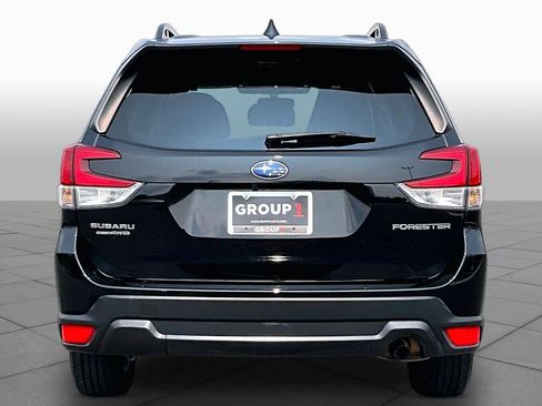 Used 2023 Subaru Forester Premium AWD/4WD image 5
