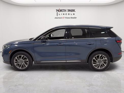 Used 2022 Lincoln Corsair FWD w/ Equipment Group 101A image 2