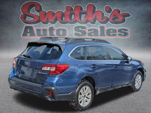 Used 2019 Subaru Outback 2.5i Premium image 5