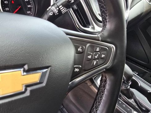 Used 2024 Chevrolet Equinox LT AWD/4WD image 28