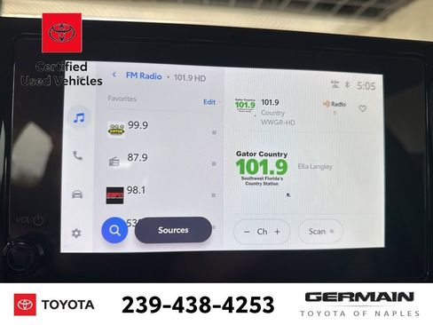 Used 2025 Toyota Corolla LE image 19