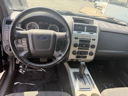 Used 2011 Ford Escape XLT w/ 201A Rapid Spec Order Code AWD/4WD image 12
